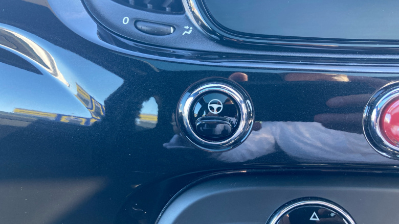 Fiat 500 1.0 Mild Hybrid Top 3dr Petrol Hatchback